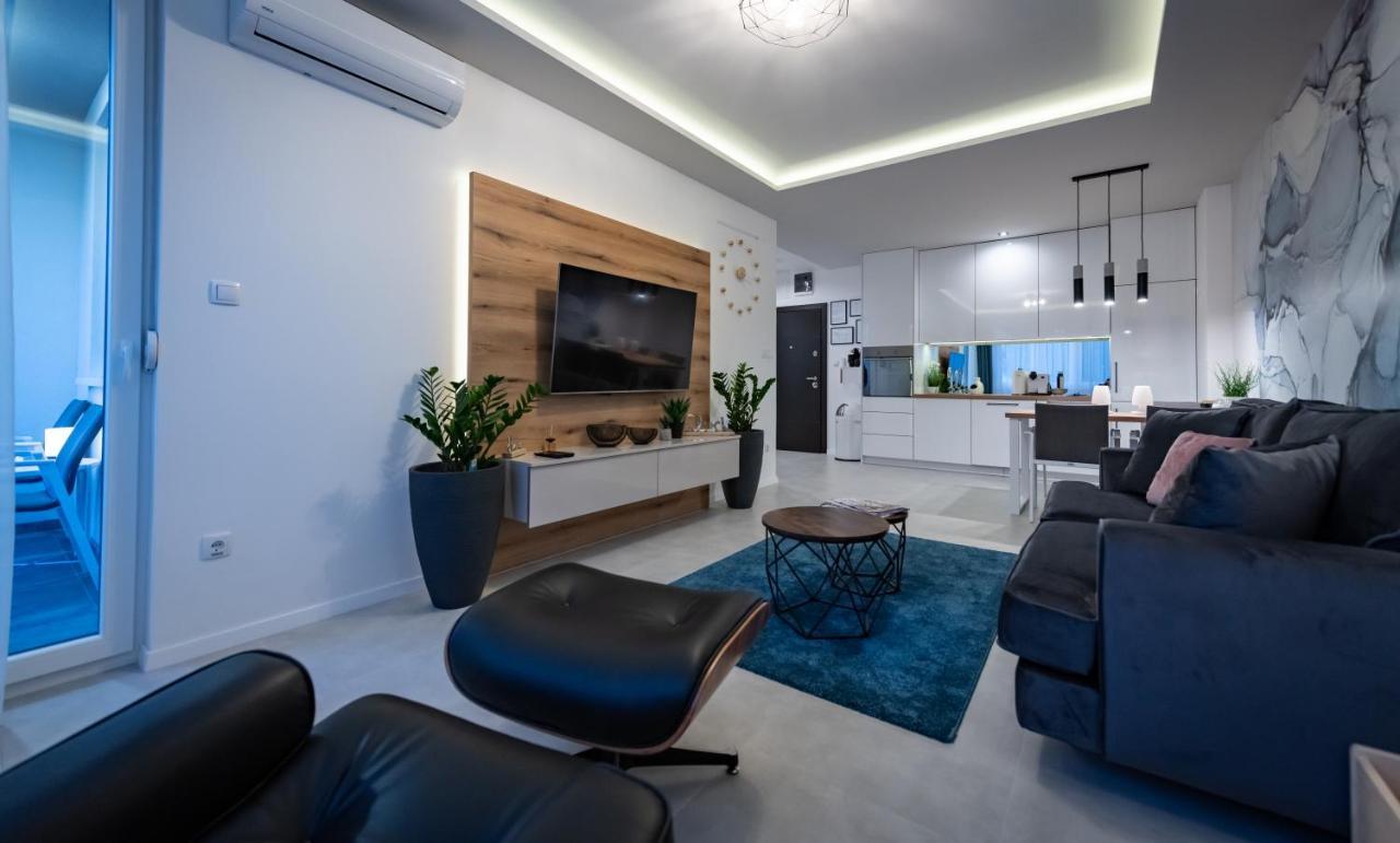Family Resort Subotica Apartments Extérieur photo