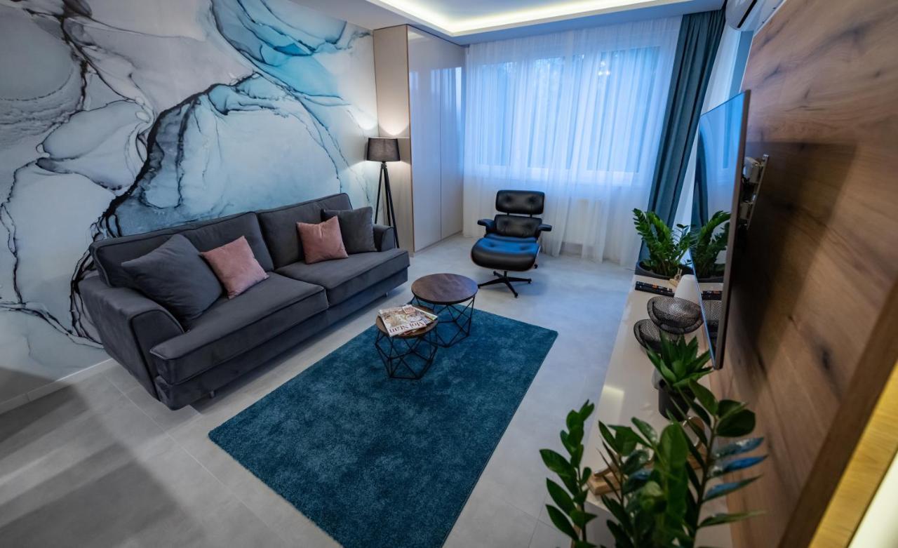 Family Resort Subotica Apartments Extérieur photo