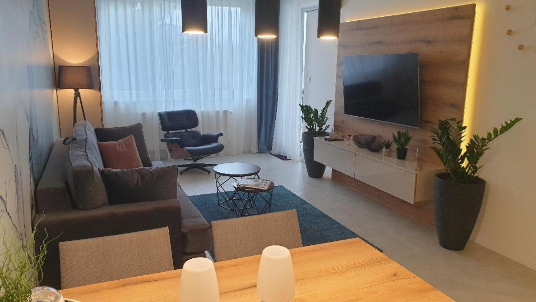 Family Resort Subotica Apartments Extérieur photo